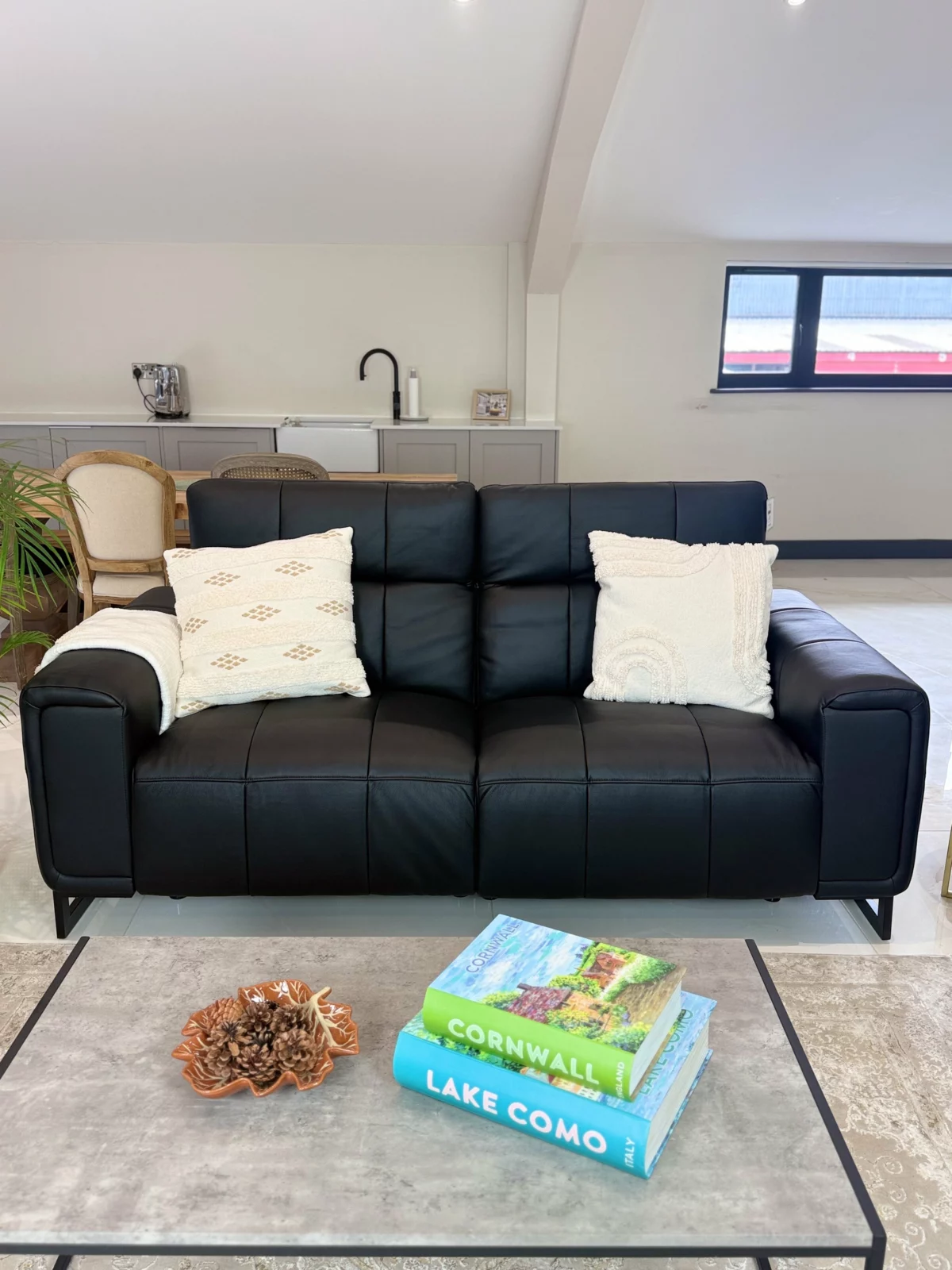Richmond Electric Recliner Sofa Black 3+2 Set, view 3